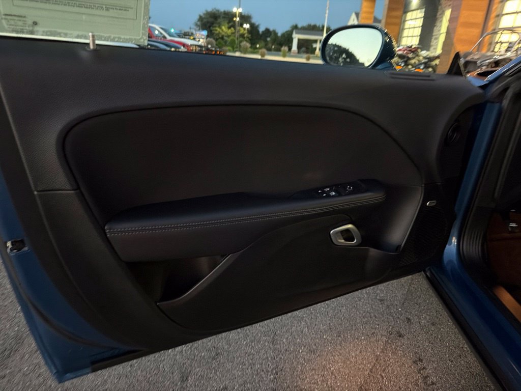 Used 2022 Dodge Challenger R/T Scat Pack RWD image 12