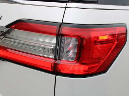 Used 2018 Lincoln Navigator L Black Label w/ Cargo Package image 37