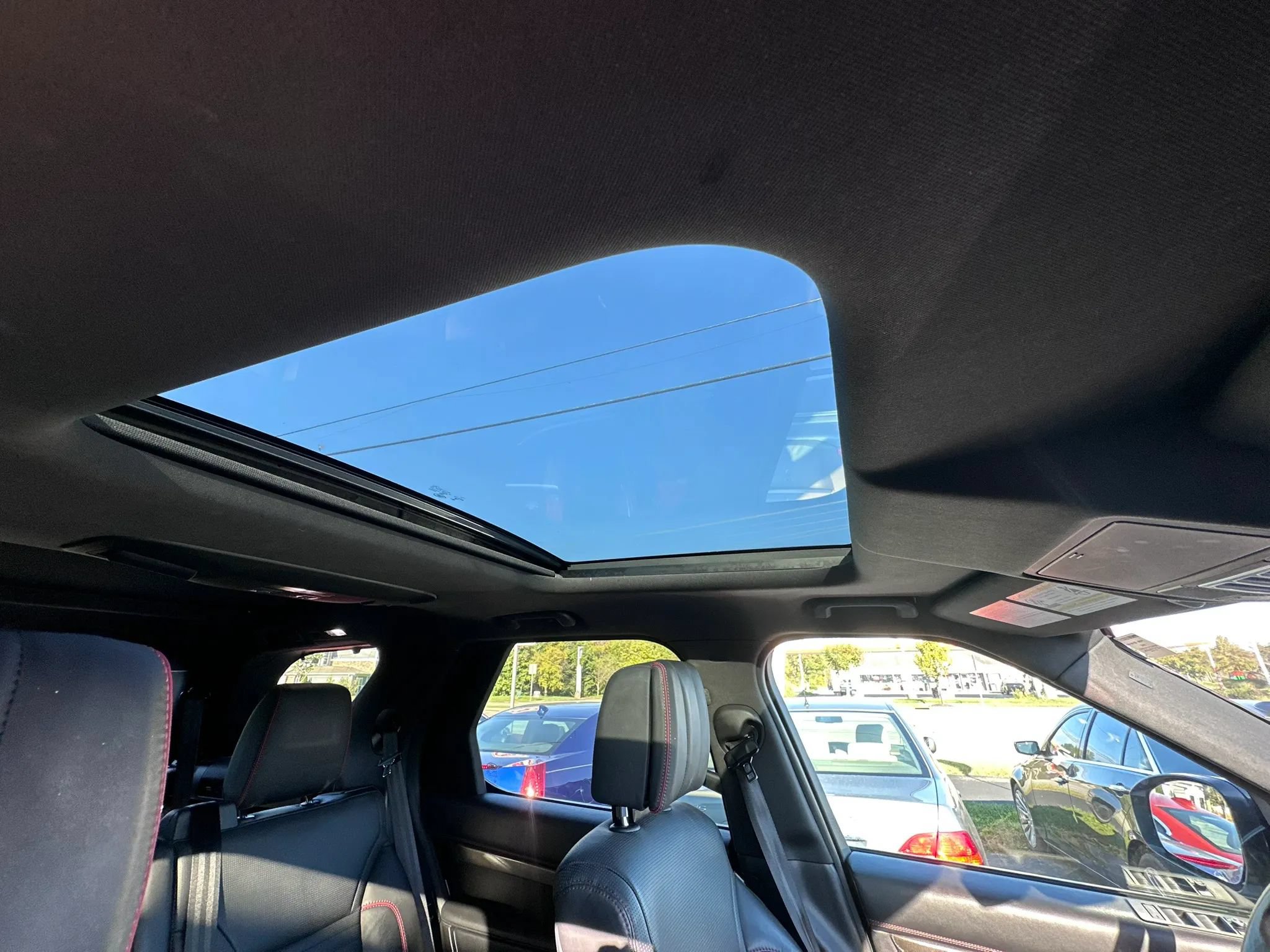 Used 2018 Land Rover Discovery HSE Luxury AWD/4WD image 35