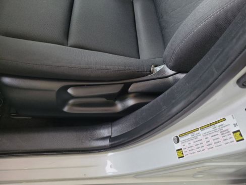 Used 2024 Toyota Corolla LE image 22