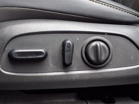 Used 2021 Chevrolet TrailBlazer ACTIV w/ Sun and Liftgate Package image 4