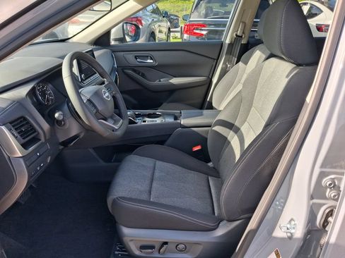 Used 2026 Nissan Rogue SV FWD image 13