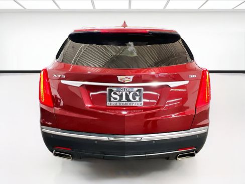 Used 2017 Cadillac XT5 Premium Luxury w/ LPO, Wheel Lock Package FWD image 5