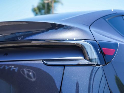 Used 2026 Tesla Model Y AWD image 7