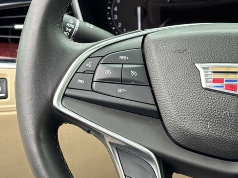 Used 2017 Cadillac XT5 Luxury image 7