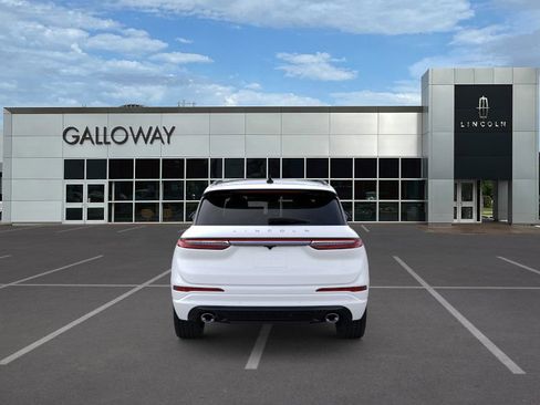 New 2025 Lincoln Corsair FWD w/ Equipment Group 101A image 5