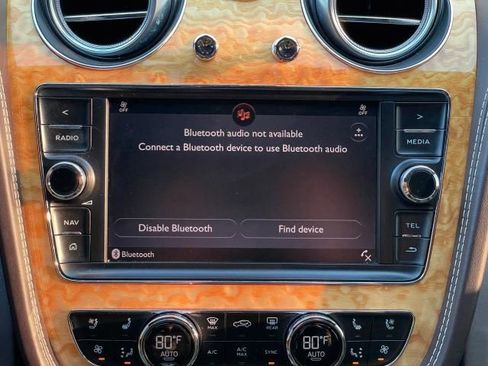 Used 2018 Bentley Bentayga Onyx Edition image 31