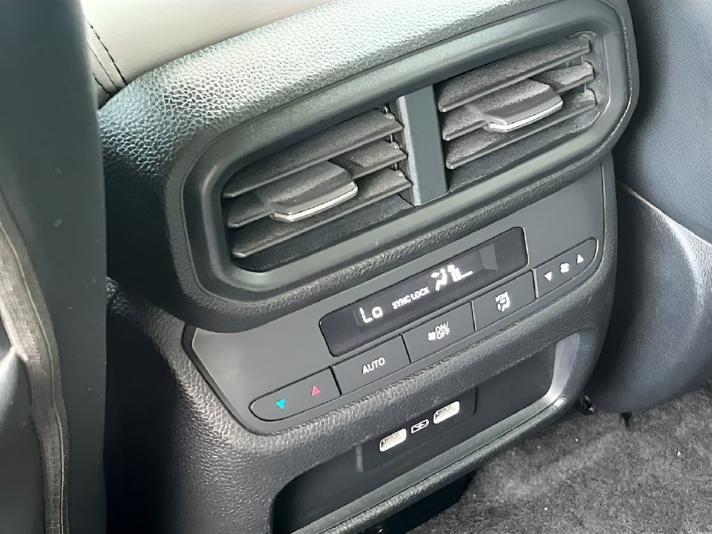 Used 2023 Honda Pilot EX-L image 24