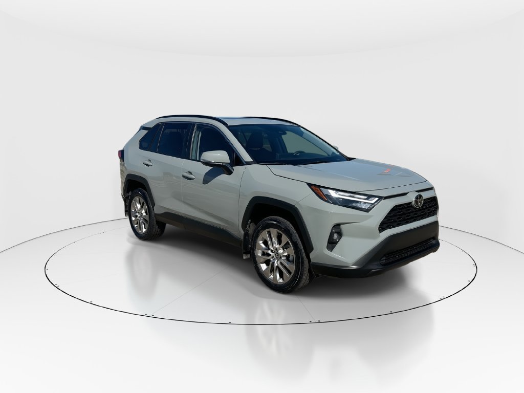 Used 2023 Toyota RAV4 XLE Premium FWD image 2
