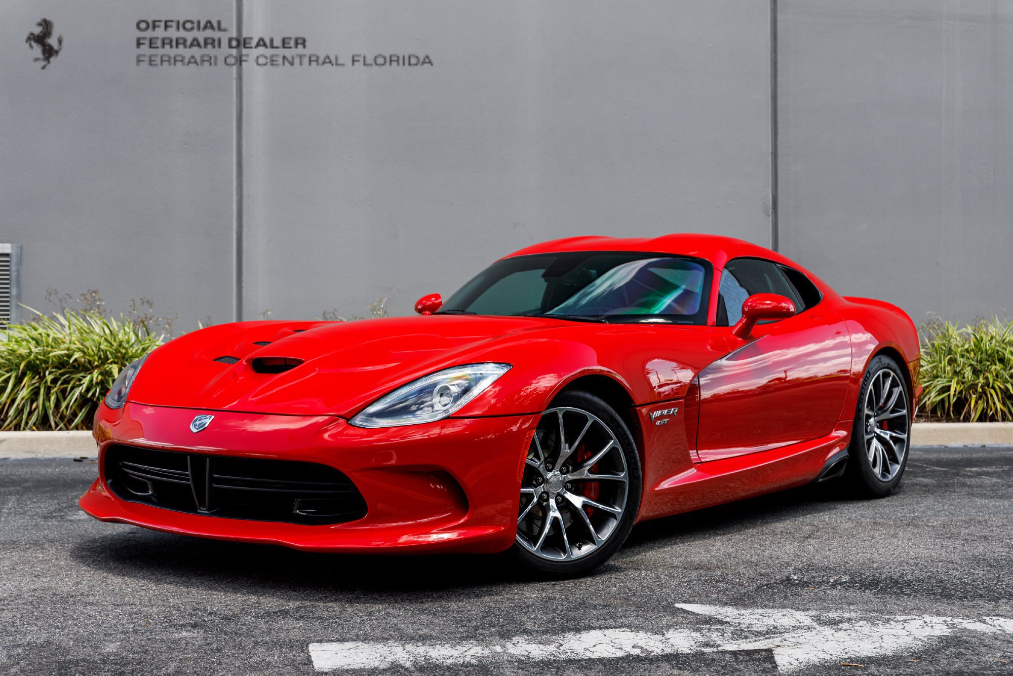 Used 2017 Dodge Viper GTC RWD image 1