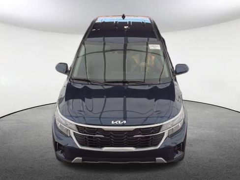 Used 2026 Kia Seltos LX AWD/4WD image 2