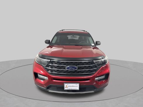 Used 2023 Ford Explorer XLT w/ Equipment Group 202A AWD/4WD image 26