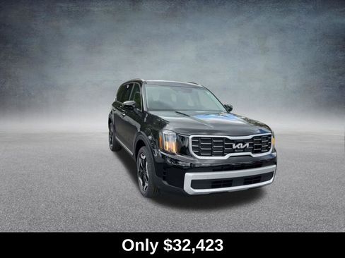 Used 2025 Kia Telluride S image 4