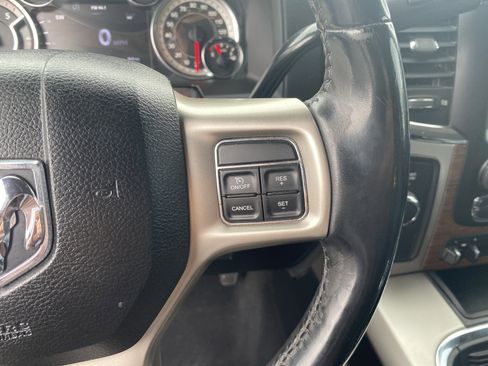 Used 2018 RAM 2500 Laramie w/ Convenience Group image 12