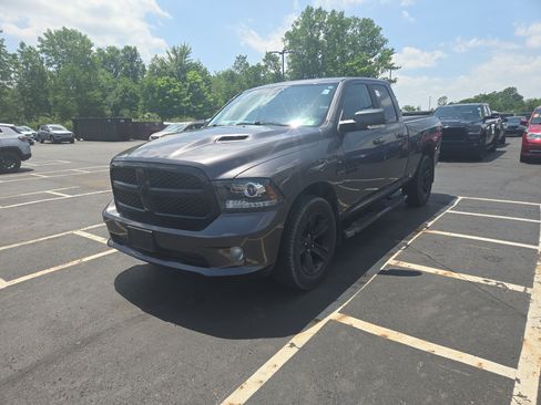 Used 2017 RAM 1500 Sport w/ Convenience Group AWD/4WD image 9