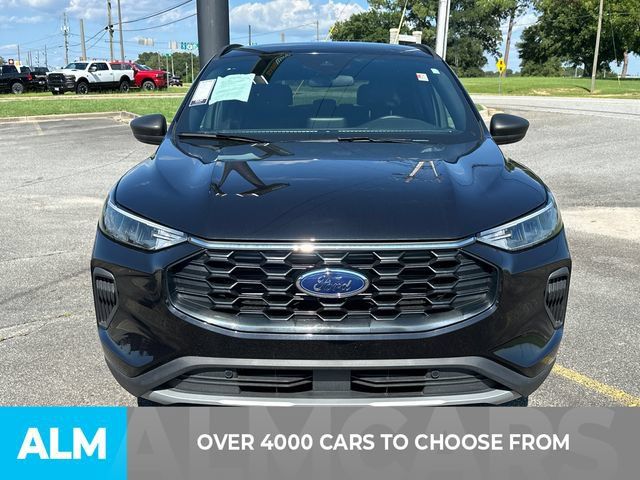 Used 2026 Ford Escape ST-Line FWD image 2