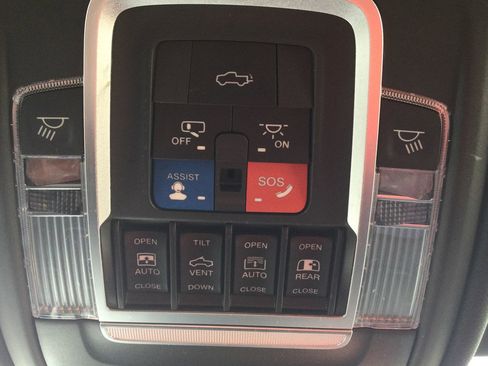 Used 2021 RAM 1500 Limited image 28