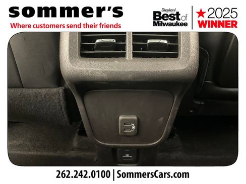 Used 2024 GMC Terrain SLT w/ Elevation Edition AWD/4WD image 23