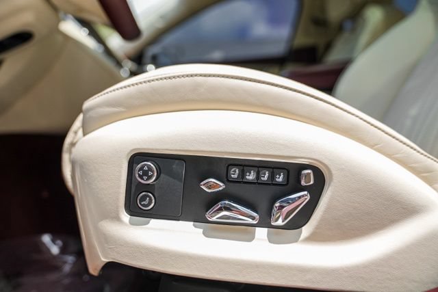 Used 2022 Bentley Flying Spur V8 AWD/4WD image 40