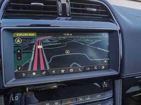 Used 2020 Jaguar F-PACE S image 17