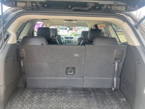 Used 2015 Chevrolet Traverse LT FWD image 23
