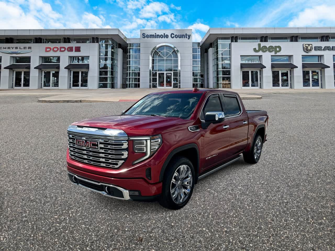 Used 2024 GMC Sierra 1500 Denali AWD/4WD image 1