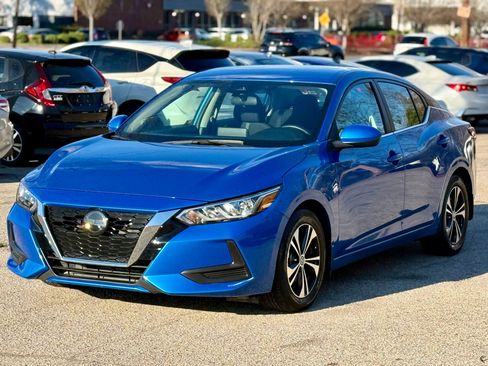 Used 2022 Nissan Sentra SV w/ Trunk Package image 2