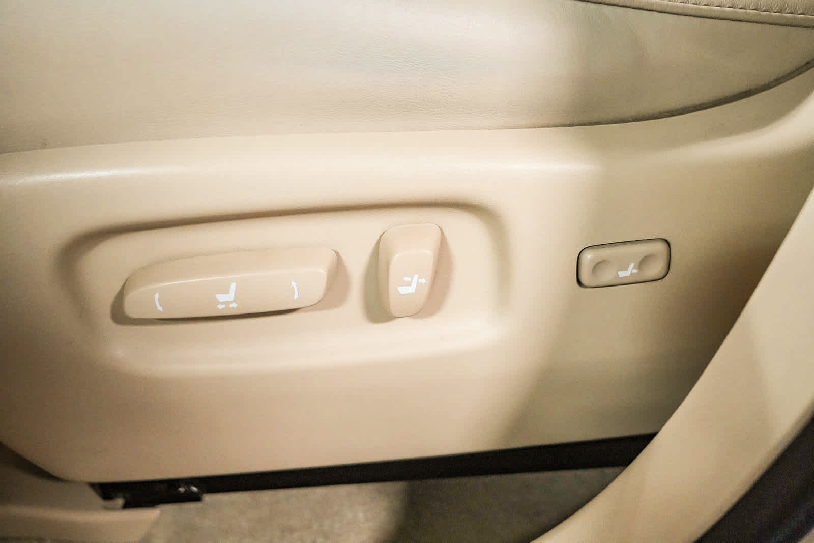 Used 2013 Lexus RX 350 AWD w/ Navigation Pkg image 22