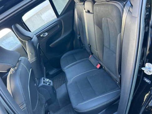 Used 2023 Volvo XC40 Recharge Plus w/ Protection Package Premier image 5