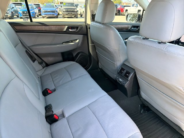 Used 2018 Subaru Outback 2.5i Limited AWD/4WD image 27