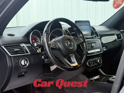 Used 2017 Mercedes-Benz GLS 450 4MATIC image 10