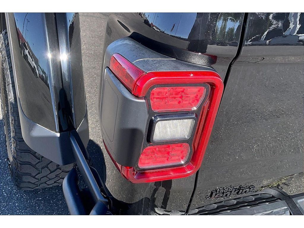 Used 2024 Jeep Gladiator Rubicon AWD/4WD image 30