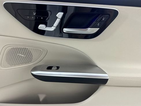 Certified 2025 Mercedes-Benz C 300 Sedan image 20