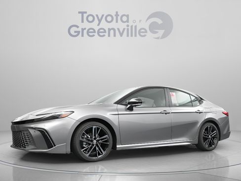 Used 2025 Toyota Camry XSE w/ Premium Plus Package FWD image 1
