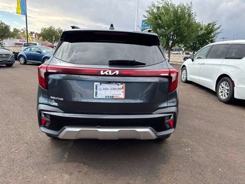Used 2024 Kia Seltos EX FWD image 5