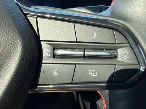 Used 2025 Chevrolet Equinox RS w/ Safety and Technology Package AWD/4WD image 15
