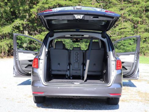 Used 2018 Honda Odyssey Touring image 5