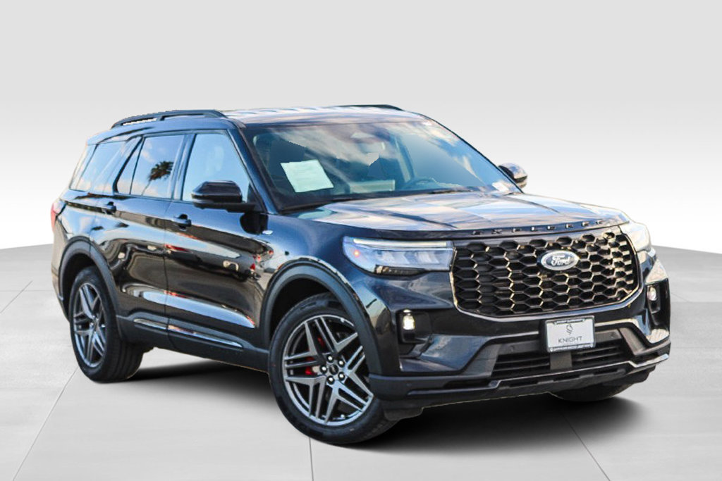 Used 2026 Ford Explorer ST-Line w/ ST-Line Street Pack RWD image 2