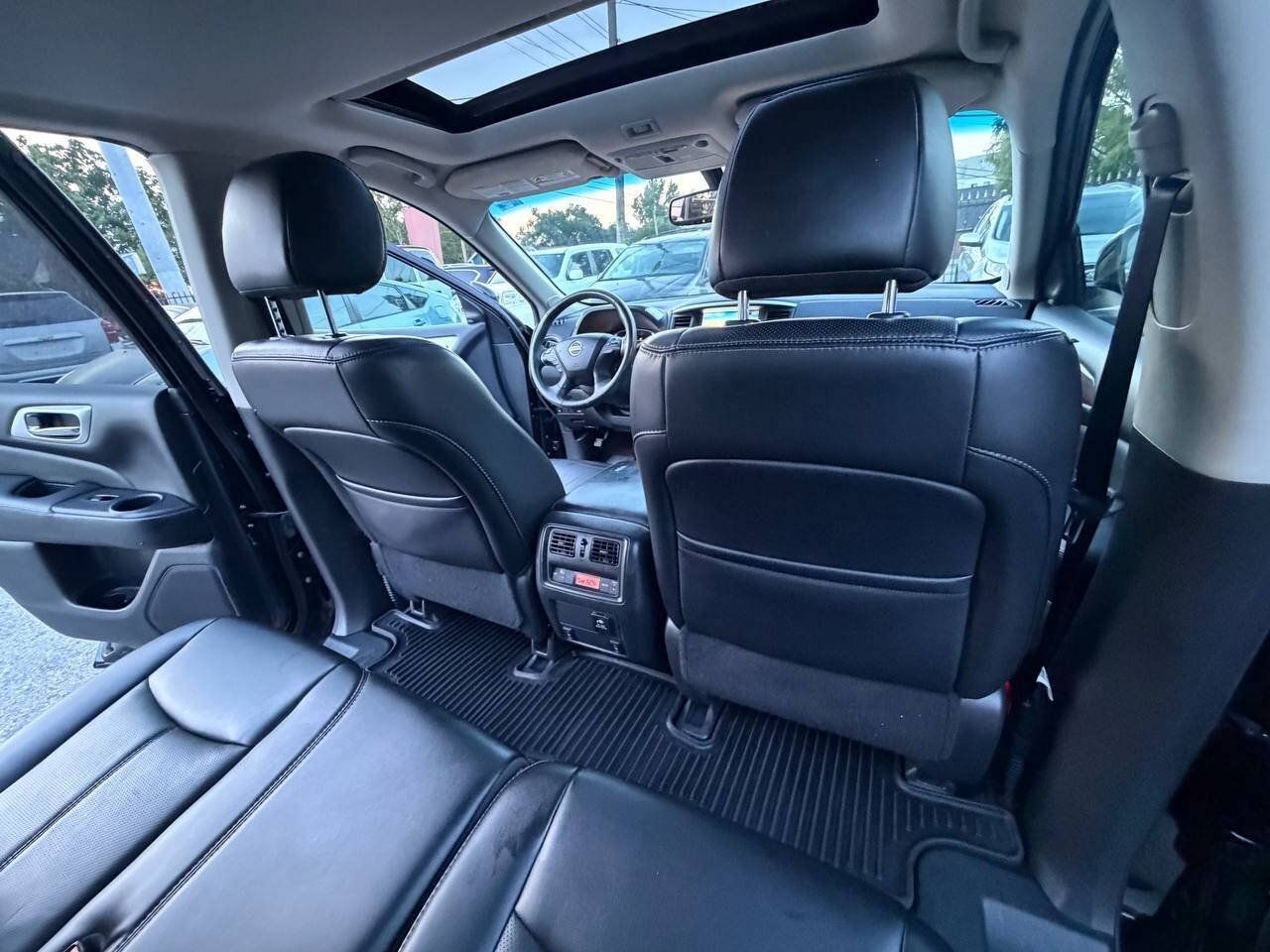 Used 2017 Nissan Pathfinder SL FWD image 21