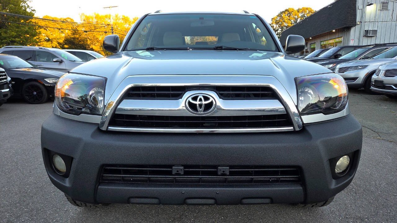 Used 2007 Toyota 4Runner SR5 AWD/4WD image 4