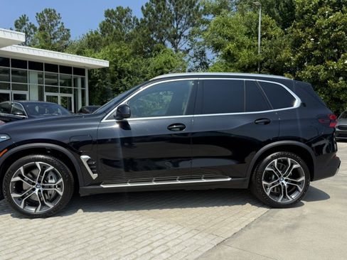 Certified 2024 BMW X5 xDrive50e w/ Executive Package AWD/4WD image 3