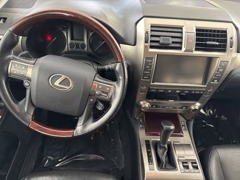 Used 2015 Lexus GX 460 w/ Premium Package AWD/4WD image 23