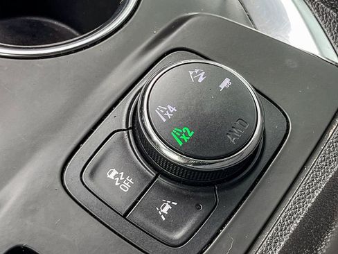 Certified 2021 Chevrolet Traverse Premier w/ Redline Edition image 30