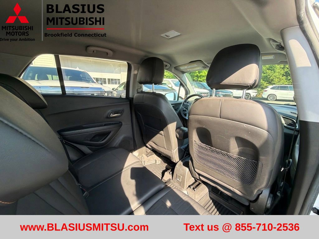 Used 2022 Chevrolet Trax LT w/ Sport Edition AWD/4WD image 47