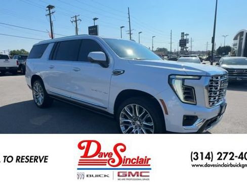New 2026 GMC Yukon XL Denali w/ Denali Reserve Package AWD/4WD image 2