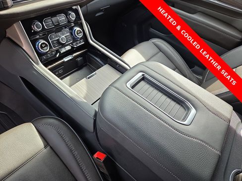 Used 2024 GMC Yukon Denali image 25