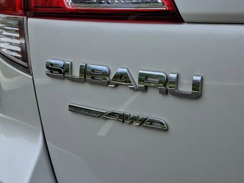 Used 2010 Subaru Outback 3.6R Limited AWD/4WD image 28