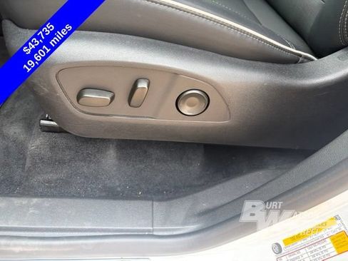 Used 2026 Buick Enclave Preferred AWD/4WD image 13