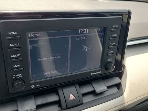 Used 2020 Toyota RAV4 XLE AWD/4WD image 18