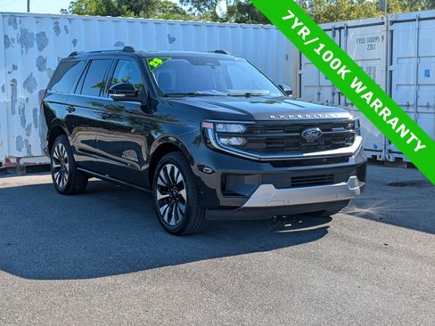 Certified 2025 Ford Expedition Platinum w/ Driver's Package AWD/4WD image 2